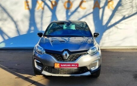 Renault Kaptur I рестайлинг, 2018 год, 1 239 000 рублей, 2 фотография