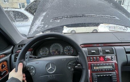 Mercedes-Benz E-Класс, 2000 год, 1 200 000 рублей, 14 фотография