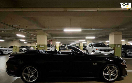 Ford Mustang VI рестайлинг, 2020 год, 3 750 000 рублей, 6 фотография