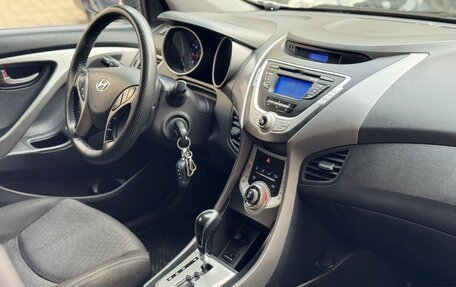 Hyundai Elantra V, 2011 год, 8 фотография