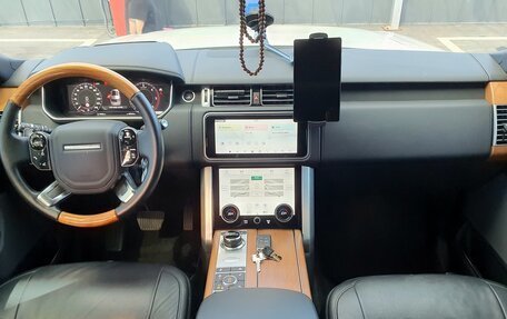 Land Rover Range Rover IV рестайлинг, 2020 год, 6 500 000 рублей, 8 фотография