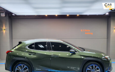 Lexus UX I, 2020 год, 2 900 000 рублей, 3 фотография