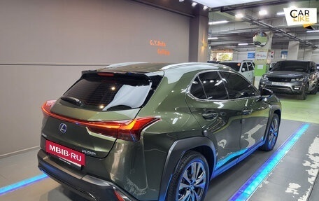 Lexus UX I, 2020 год, 2 900 000 рублей, 4 фотография
