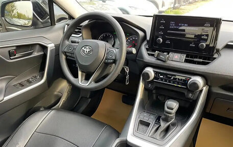 Toyota RAV4, 2020 год, 2 545 000 рублей, 14 фотография