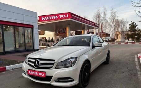 Mercedes-Benz C-Класс, 2012 год, 1 550 000 рублей, 1 фотография