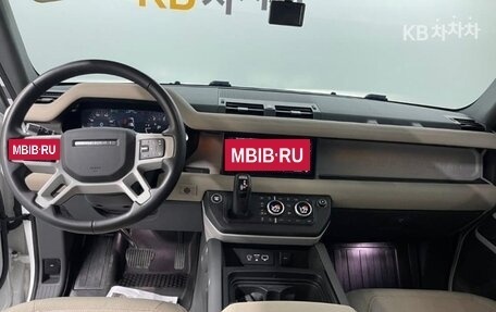 Land Rover Defender II, 2020 год, 6 330 000 рублей, 10 фотография