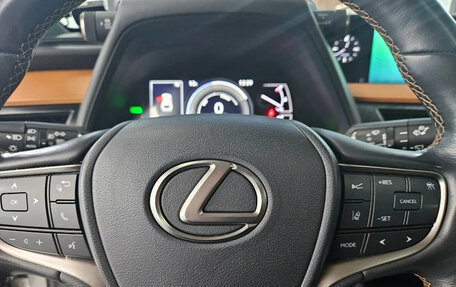 Lexus UX I, 2019 год, 3 394 000 рублей, 6 фотография