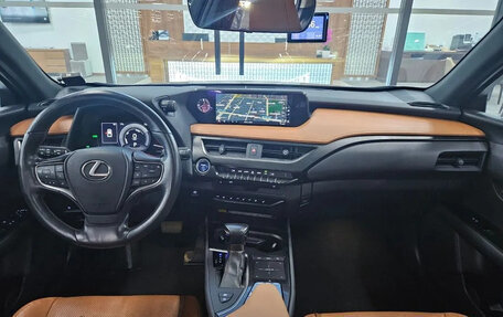 Lexus UX I, 2019 год, 3 394 000 рублей, 14 фотография