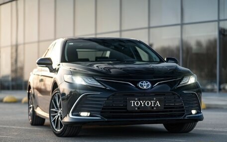 Toyota Camry, 2023 год, 5 500 000 рублей, 1 фотография