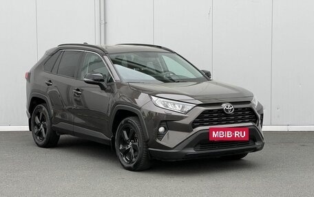 Toyota RAV4, 2021 год, 3 649 000 рублей, 3 фотография