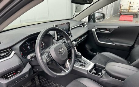 Toyota RAV4, 2021 год, 3 649 000 рублей, 17 фотография