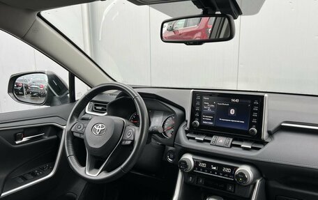Toyota RAV4, 2021 год, 3 285 000 рублей, 14 фотография