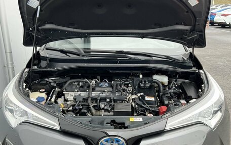 Toyota C-HR I рестайлинг, 2019 год, 2 945 000 рублей, 11 фотография