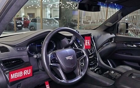 Cadillac Escalade IV, 2016 год, 4 830 000 рублей, 10 фотография