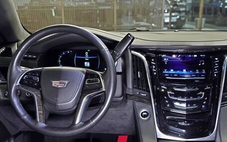 Cadillac Escalade IV, 2016 год, 4 830 000 рублей, 19 фотография