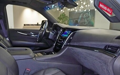 Cadillac Escalade IV, 2016 год, 4 830 000 рублей, 22 фотография