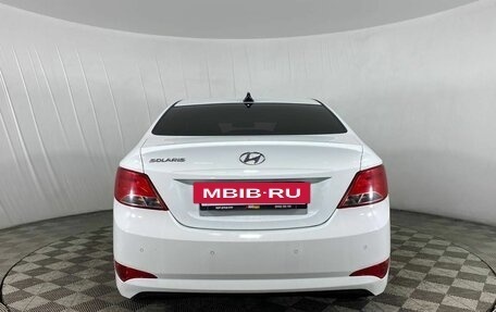 Hyundai Solaris II рестайлинг, 2016 год, 880 000 рублей, 5 фотография