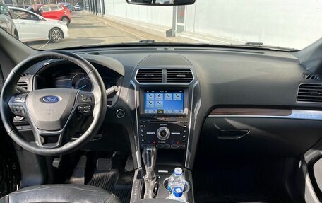 Ford Explorer VI, 2018 год, 3 349 000 рублей, 8 фотография