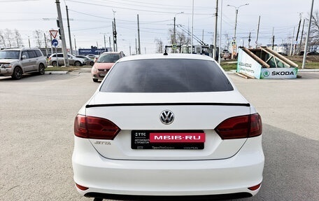 Volkswagen Jetta VI, 2014 год, 1 099 000 рублей, 6 фотография