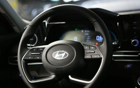 Hyundai Elantra, 2023 год, 2 690 000 рублей, 17 фотография