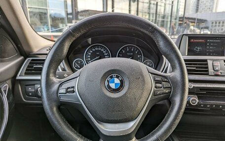 BMW 3 серия, 2017 год, 1 700 000 рублей, 24 фотография