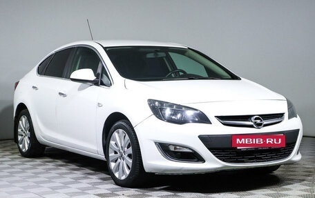 Opel Astra J, 2014 год, 1 070 000 рублей, 16 фотография