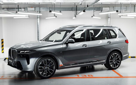 BMW X7, 2023 год, 18 718 800 рублей, 2 фотография