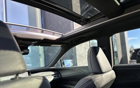 Lexus RX IV рестайлинг, 2023 год, 11 969 999 рублей, 13 фотография
