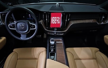 Volvo XC60 II, 2021 год, 3 354 000 рублей, 4 фотография