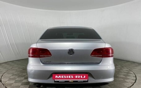Volkswagen Passat B7, 2011 год, 999 000 рублей, 5 фотография