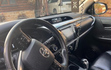 Toyota Hilux VIII, 2016 год, 3 800 000 рублей, 3 фотография