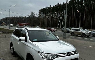 Mitsubishi Outlander III рестайлинг 3, 2013 год, 1 690 000 рублей, 1 фотография