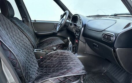 Chevrolet Niva I рестайлинг, 2017 год, 880 000 рублей, 12 фотография