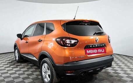 Renault Kaptur I рестайлинг, 2018 год, 1 942 800 рублей, 7 фотография