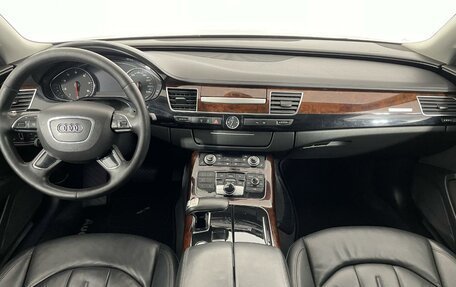 Audi A8, 2011 год, 1 715 000 рублей, 7 фотография