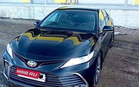 Toyota Camry, 2021 год, 3 599 000 рублей, 3 фотография