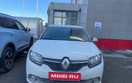 Renault Logan II, 2017 год, 878 000 рублей, 6 фотография