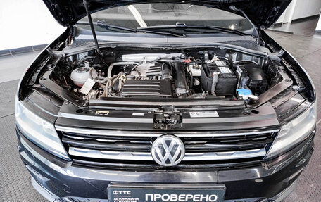 Volkswagen Tiguan II, 2017 год, 2 600 000 рублей, 9 фотография