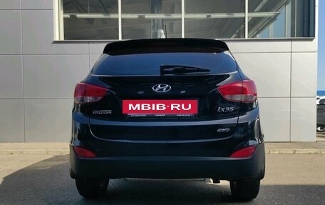 Hyundai ix35 I рестайлинг, 2013 год, 1 370 000 рублей, 2 фотография