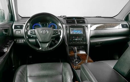 Toyota Camry, 2015 год, 2 179 000 рублей, 6 фотография