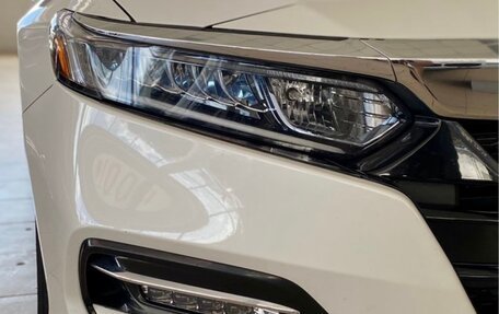 Honda Accord IX рестайлинг, 2018 год, 2 999 999 рублей, 16 фотография