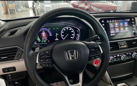 Honda Accord IX рестайлинг, 2018 год, 2 999 999 рублей, 17 фотография