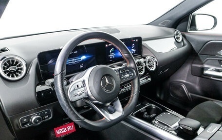 Mercedes-Benz GLA, 2021 год, 4 750 000 рублей, 11 фотография