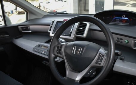 Honda Freed I, 2013 год, 1 420 000 рублей, 10 фотография