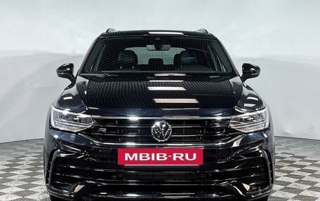 Volkswagen Tiguan II, 2022 год, 4 299 000 рублей, 2 фотография