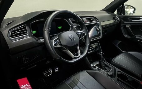 Volkswagen Tiguan II, 2022 год, 4 299 000 рублей, 9 фотография