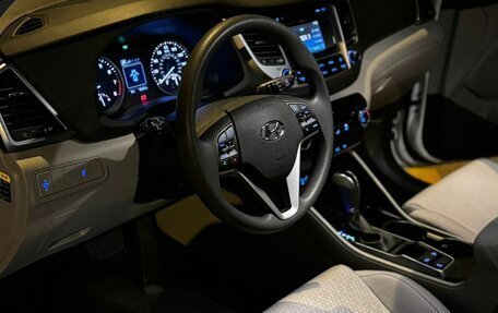 Hyundai Tucson III, 2017 год, 2 378 000 рублей, 4 фотография