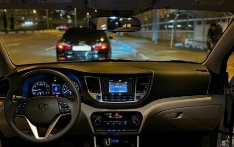 Hyundai Tucson III, 2017 год, 2 378 000 рублей, 5 фотография