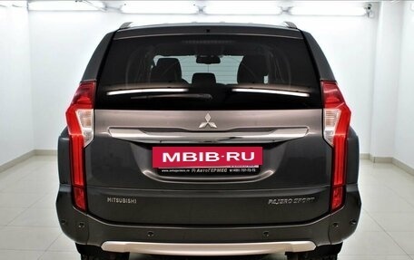 Mitsubishi Pajero IV, 2018 год, 3 150 000 рублей, 3 фотография