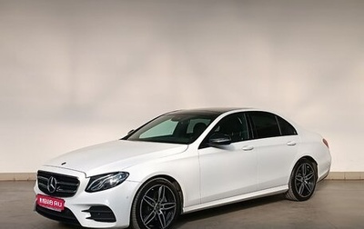 Mercedes-Benz E-Класс, 2018 год, 3 990 000 рублей, 1 фотография